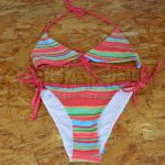 Bikini às Riscas